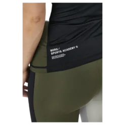 Academy Tank Black