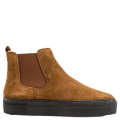 Amber Brown