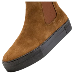 Amber Brown
