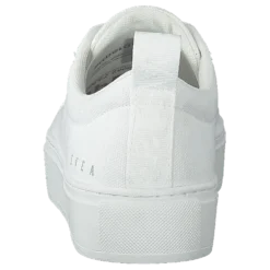 Arlo Three Antique White