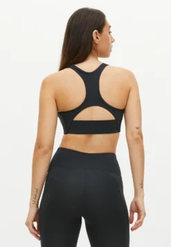 Flattering Sportsbra Black