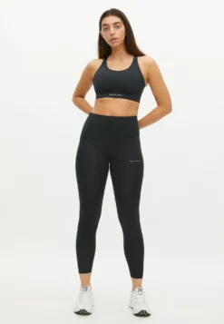 Flattering Sportsbra Black