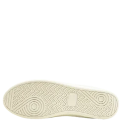 Gaines White