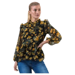 Joan Ls Top Red