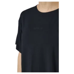 Luisa Tee Black