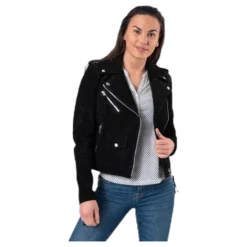 Nikki Black