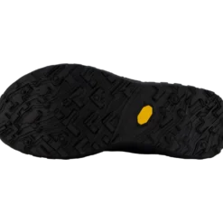 Norda 003 Pitch Black