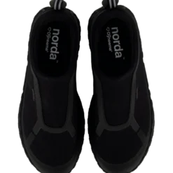 Norda 003 Pitch Black
