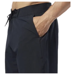 OST Q3 Epic Short Black