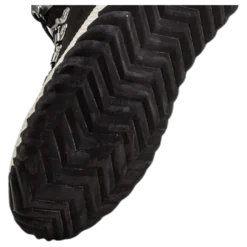 Out n About Plus Conquest Black
