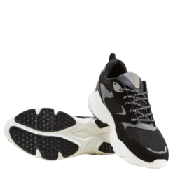 Peiru Lite Shoe Black