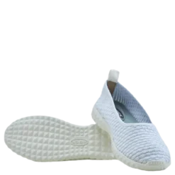 Sanya White