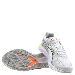 Speed Sutamina White