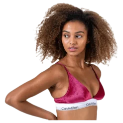 Unlined Triangle Red