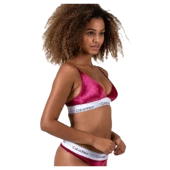 Unlined Triangle Red