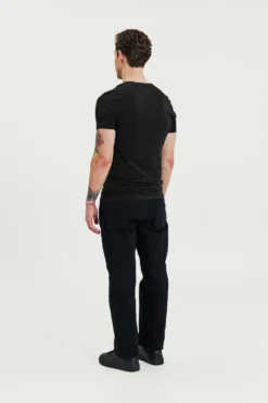 V-Neck Black